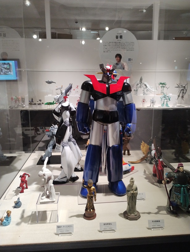 門真市新橋町海洋堂ホビーランドに展示しているマジンガーＺのフィギュアと他たくさんのフィギュア